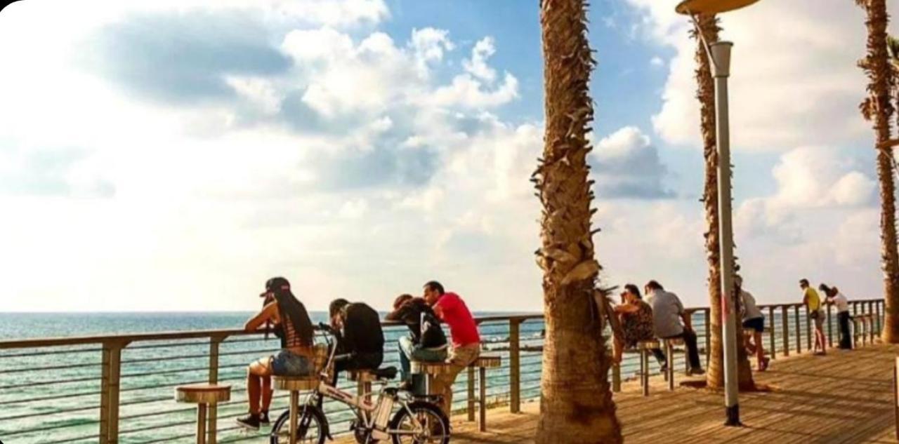 מלון דירות על הים בת ים 39 Luaran gambar